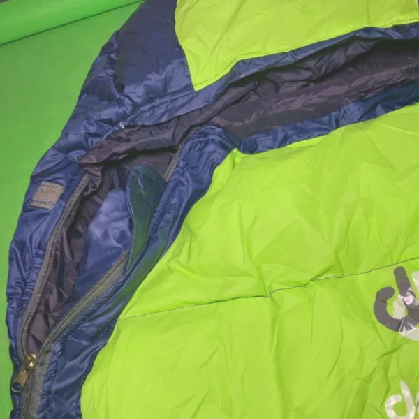 کیسه خواب پر دیوتر مدل لایت پیک مناسب برای کمپ و شب مانی در طبیعت